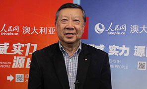 澳洲自由黨華人議會聯合創會主席周明棟