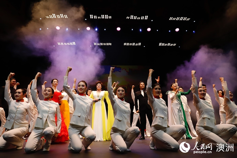 大型歌舞表演《啟航——自由貿易港》（攝影 劉美鷺）